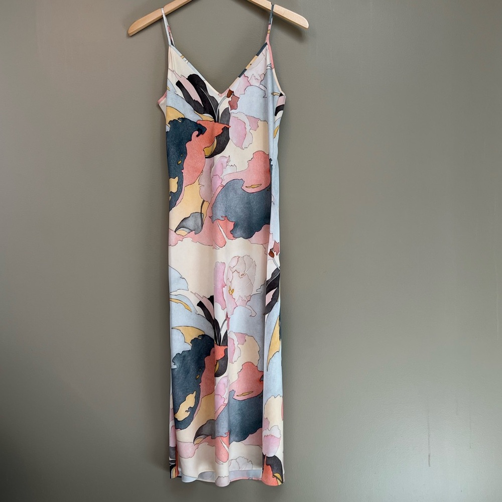 Aritzia Wilfred Multicolored Only Slip Midi
Spaghetti Strap Dress